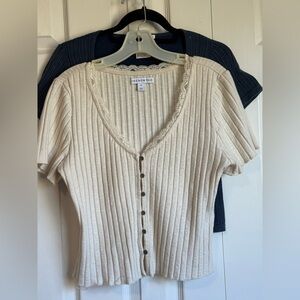 Like new- “ then and now “Cream & blue Ribbed Crop Tops-with Lace Trim M